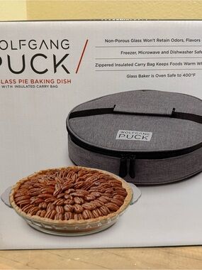 Wolfgang Puck Gray Insulated Pie Carrier with Glass Baking Dish